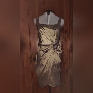 Sleeveless David Meister Metallic Gold Dress Size 4